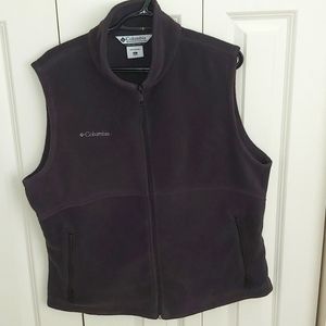 Columbia fleece vest